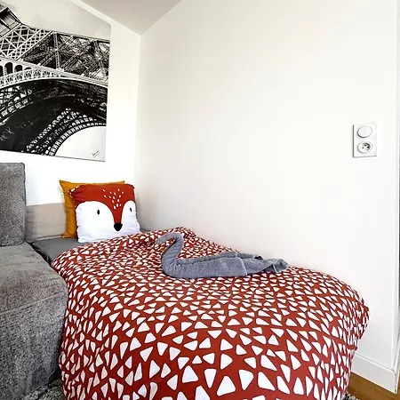 Apartment L Eiffel 5min Paris 35min Parking Terrasse