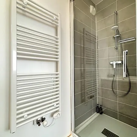Apartment L Eiffel 5min Paris 35min Parking Terrasse Serris
