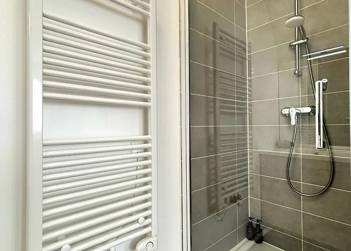 Appartement L Eiffel 5min Paris 35min Parking Terrasse Serris